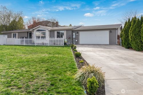 1630 Cactus Loop, Richland, WA, 99352-7506 | Card Image