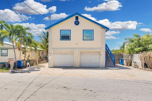 477 105th Street Ocean W, Marathon, FL, 33050-3327 | Card Image