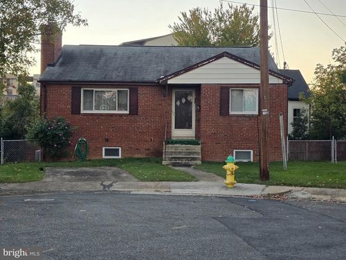 1707 13th Street S, ARLINGTON, VA, 22204 | Card Image