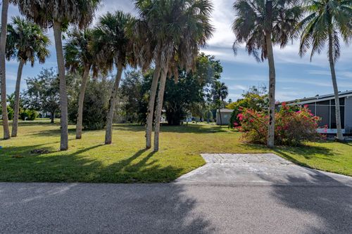 165 Riverwood Rd, NAPLES, FL, 34114-3937 | Card Image