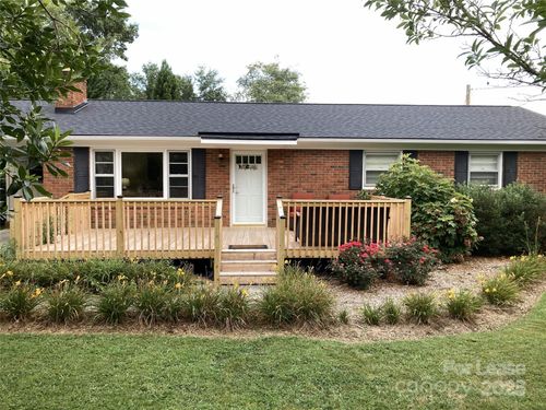 179 Rutledge Rd, Fletcher, NC, 28732-9325 | Card Image