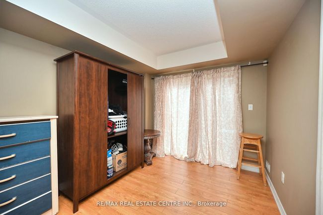 39 Decker Hollow Cir, House attached with 3 bedrooms, 6 bathrooms and 2 parking in Brampton ON | Image 15