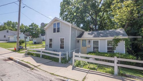 114 Washington Street, Ripon, WI, 54971 | Card Image