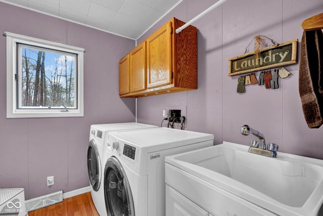 Main Level Laundry | Image 18