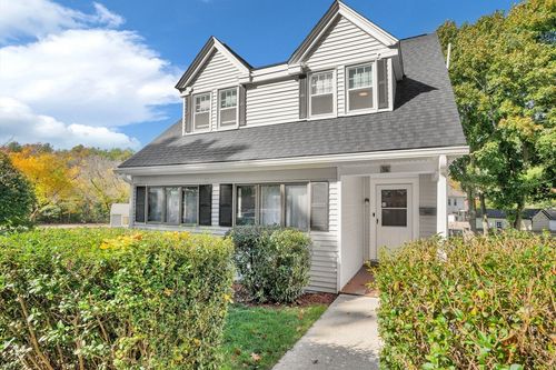 16 Elm St, Medford, MA, 02155-1007 | Card Image
