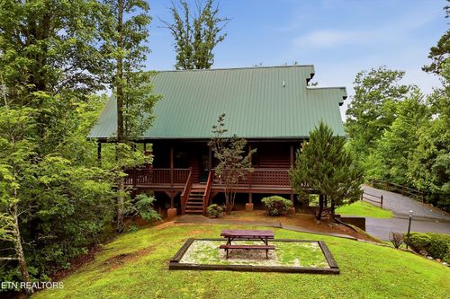1742 Elk Springs Way, Gatlinburg, TN, 37738-5588 | Card Image