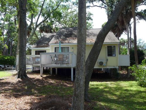 429 Sea Cloud Cir, Edisto Island, SC, 29438-3645 | Card Image