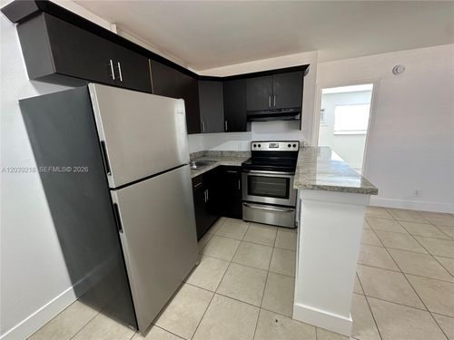 g117-101 Ne 41st St, Oakland Park, FL, 33334-1340 | Card Image