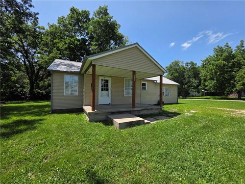 202 7th St, Lacygne, KS, 66040-9779 | Card Image