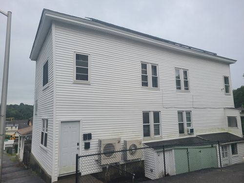 37 Adams St, Worcester, MA, 01604-1881 | Card Image