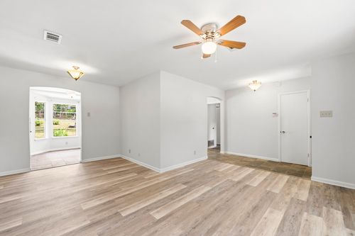 508 Franklin Dr, San Marcos, TX, 78666-2407 | Card Image