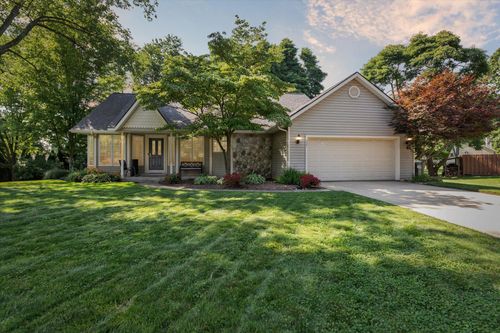 227 Phoenix Ct, Plainwell, MI, 49080-9142 | Card Image