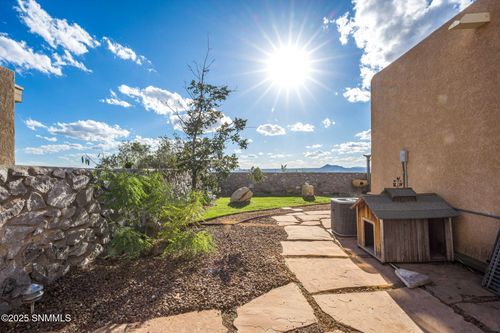 2195 Foxtail Pine Dr, Las Cruces, NM, 88012-6094 | Card Image