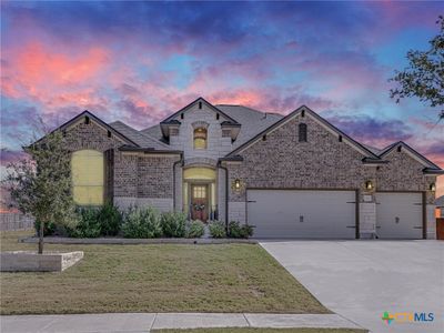 Front of home at Twilight | Image 1