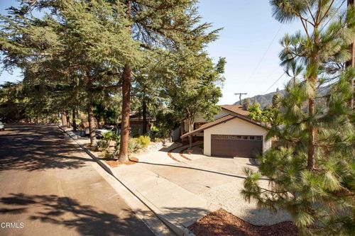 2846 Mayfield Ave, La Crescenta, CA, 91214-3615 | Card Image