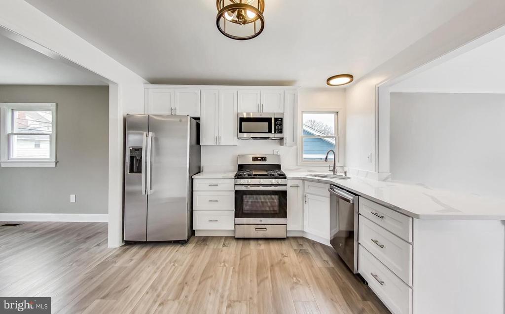 Residential in COLLEGE PARK 2