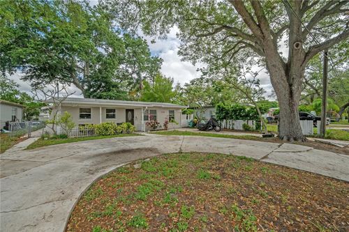 2119 W Henry Ave, TAMPA, FL, 33603-1033 | Card Image