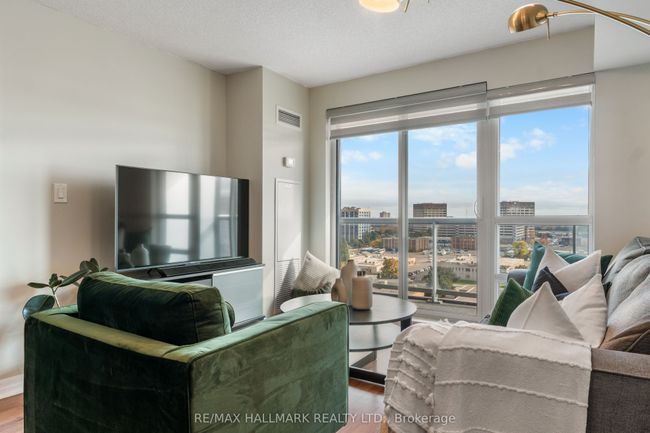 1007 - 30 Herons Hill Way, Condo with 2 bedrooms, 1 bathrooms and 1 parking in North York ON | Image 9