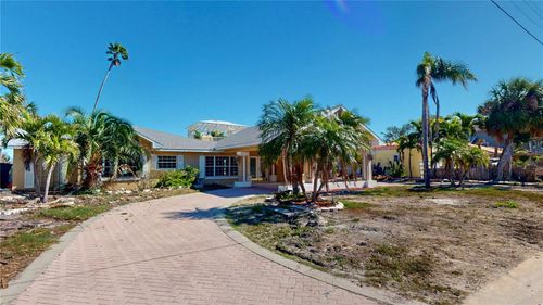 15417 2nd St E, MADEIRA BEACH, FL, 33708-1806 | Card Image