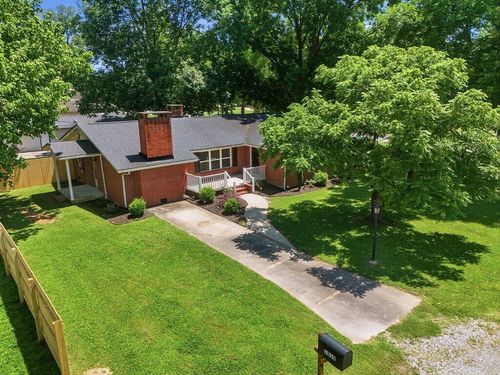 1819 Hamilton Ave, South Pittsburg, TN, 37380-1741 | Card Image