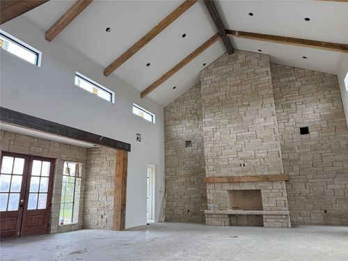 682 Evergreen Cir, Round Mountain, TX, 78663-2052 | Card Image