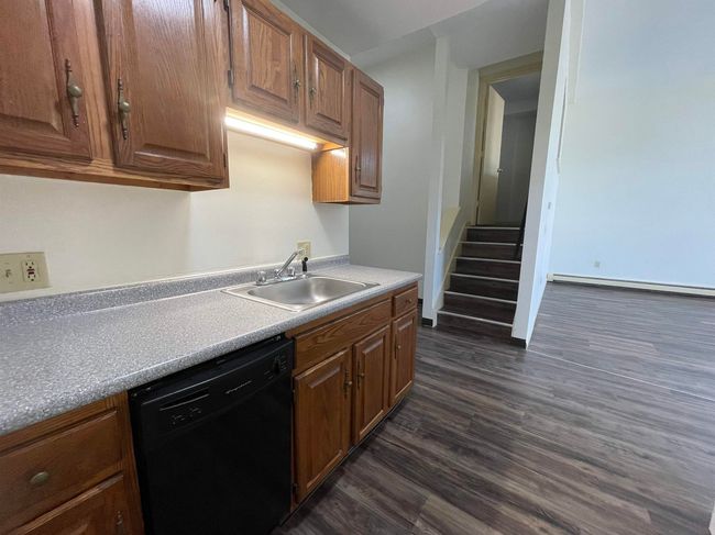 APT-203 - 521 Pine St, Condo with 2 bedrooms, 1 bathrooms and null parking in Manchester NH | Image 13