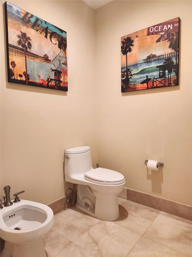 APT-103 - 701 Se 21 St Ave, Condo with 3 bedrooms, 3 bathrooms and null parking in Deerfield Beach FL | Image 10