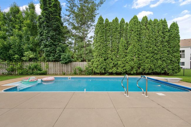4731 Hazeltine Ln, House other with 4 bedrooms, 3 bathrooms and null parking in Eagan MN | Image 53
