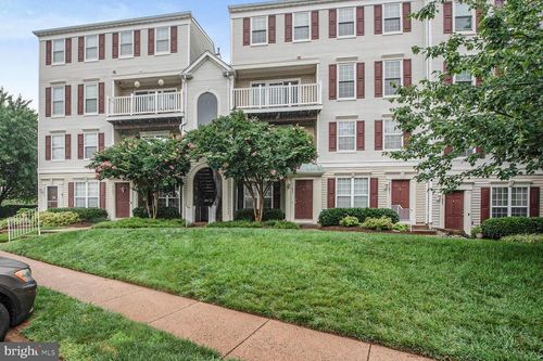 unit-301-21895 Elkins Ter, STERLING, VA, 20166-6813 | Card Image