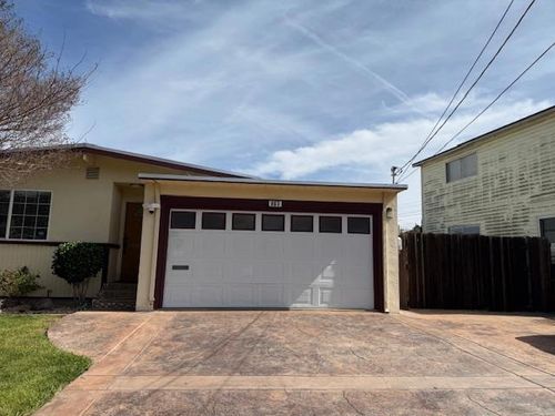 863 Meadow Avenue, Pinole, CA, 94564 | Card Image