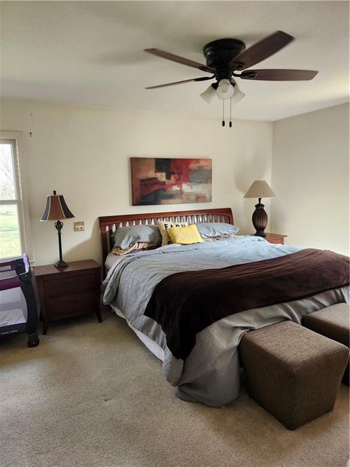 805 Country Club Dr, Butler, MO, 64730-1903 | Card Image