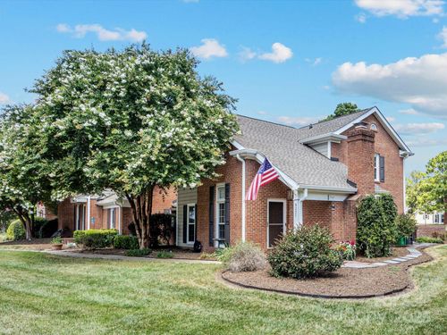 9237 N Vicksburg Park Ct, Charlotte, NC, 28210-7644 | Card Image