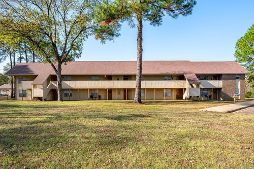 apt-111-300 W Harding St, Morrilton, AR, 72110-2100 | Card Image