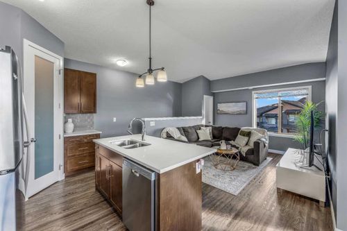 1324-2461 Baysprings Link Sw, Airdrie, AB, T4B4C6 | Card Image
