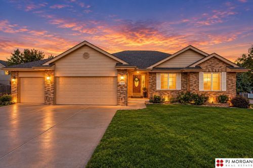 21928 Plum Creek Dr, Gretna, NE, 68028-5941 | Card Image