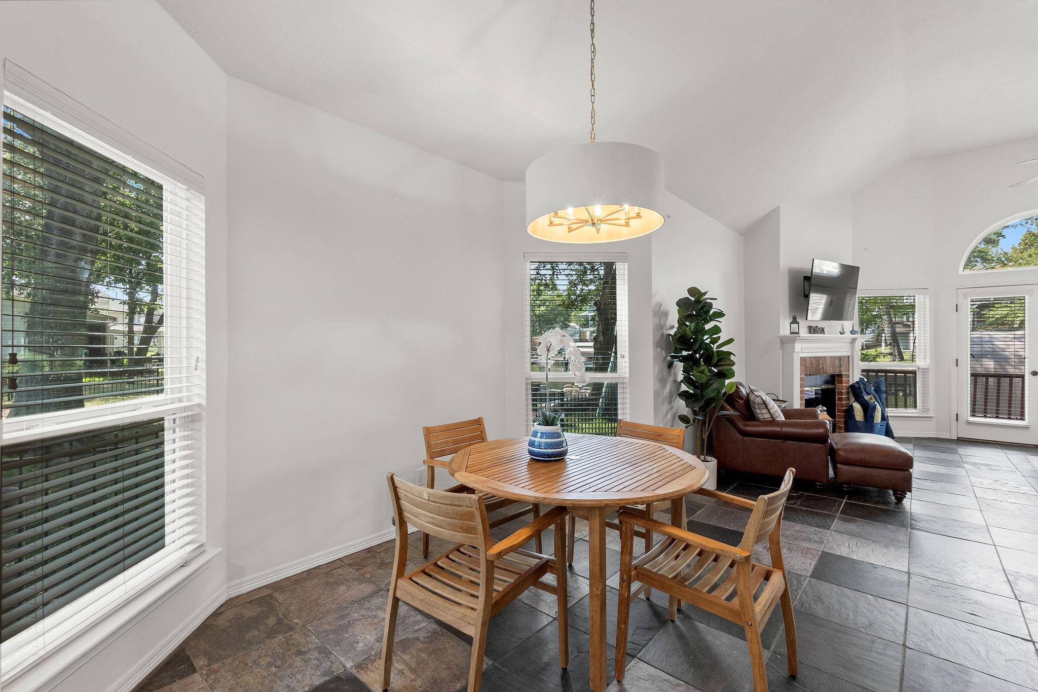 Residential Lease in Willis 2
