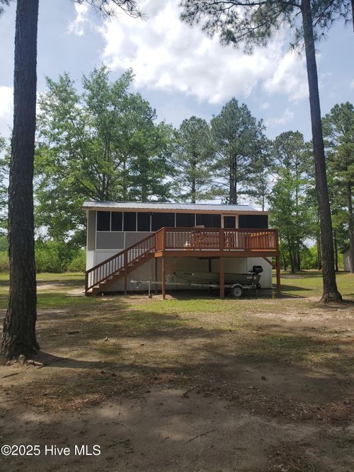 708 Albert Beatty Ln, Harrells, NC, 28444-8084 | Card Image