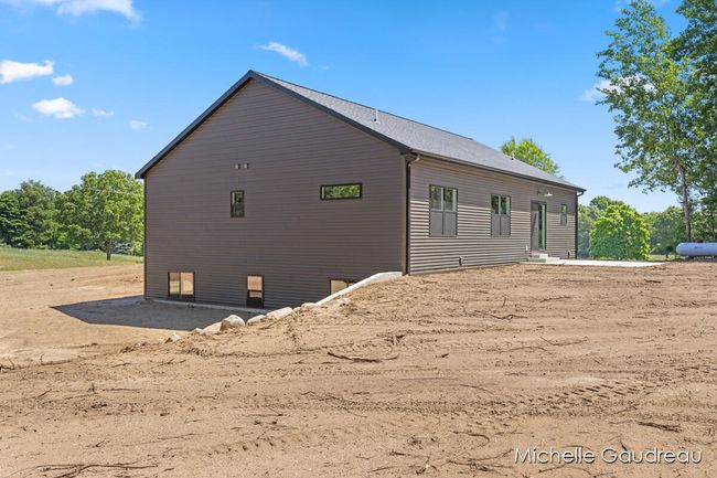 3551 Leaf Ln, House other with 3 bedrooms, 3 bathrooms and null parking in Freeport MI | Image 38