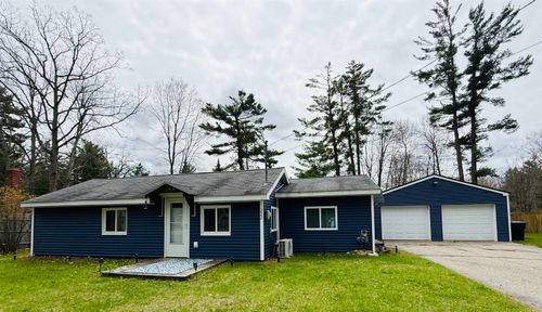 222 Tamarack Ave, Roscommon, MI, 48653-8792 | Card Image