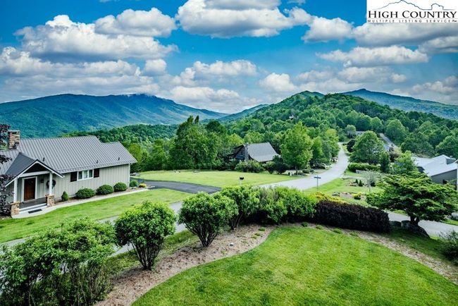 937 Alpine Dr, House other with 4 bedrooms, 4 bathrooms and null parking in Seven Devils NC | Image 4