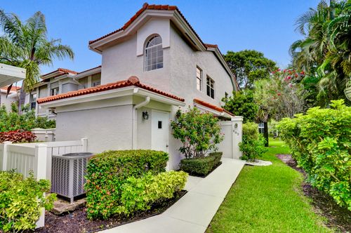 202-7669 Springwater Pl, Boynton Beach, FL, 33437-5492 | Card Image