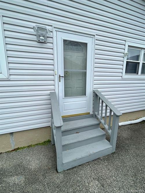 836 Windmill Ave, West Babylon, NY, 11704-4413 | Card Image