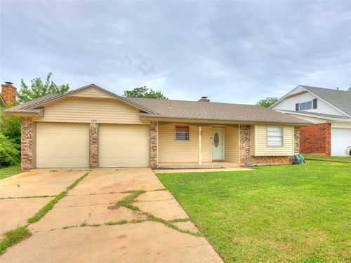 108 S Bouziden Dr, Moore, OK, 73160-7130 | Card Image