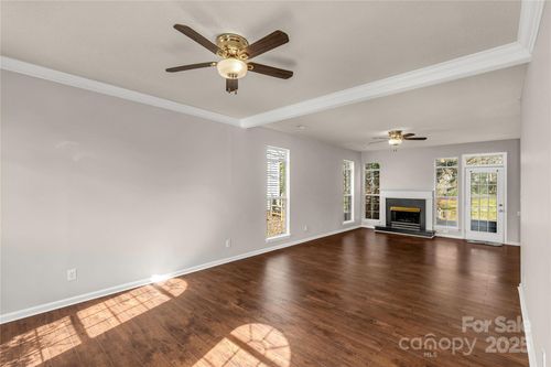 9138 Babbitt Way, Charlotte, NC, 28216-1697 | Card Image