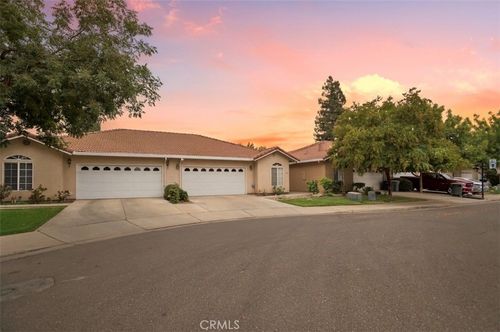 1046 Century Dr, Merced, CA, 95340-0768 | Card Image