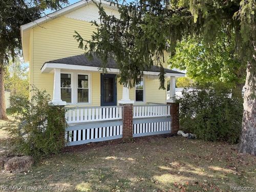 12057 N Saginaw Rd, Clio, MI, 48420-1032 | Card Image