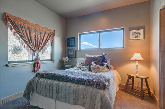 11762 Gooch Hill Rd, House other with 3 bedrooms, 3 bathrooms and null parking in Gallatin Gateway MT | Image 14