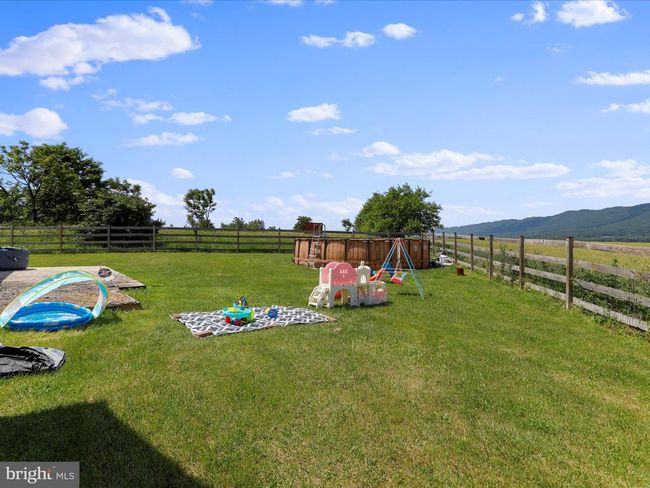 12414 Summit Vista Dr, House other with 3 bedrooms, 2 bathrooms and null parking in MERCERSBURG PA | Image 33