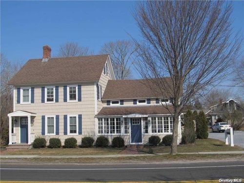 591 Main St, Center Moriches, NY, 11934-2210 | Card Image
