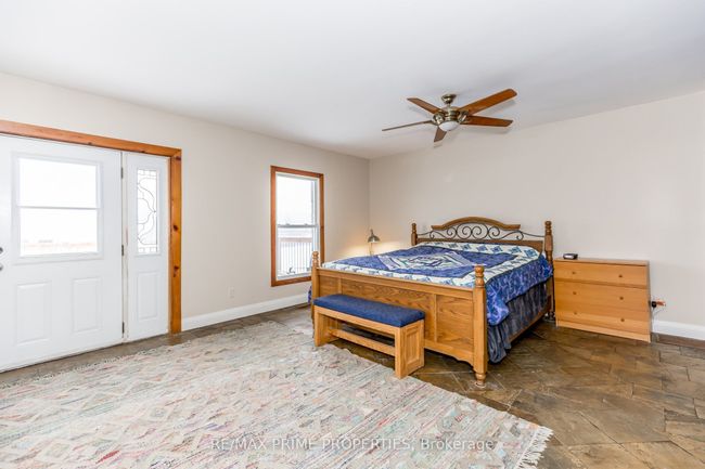 14009 1 St Concession Rd, House other with 3 bedrooms, 4 bathrooms and 10 parking in Zephyr ON | Image 7
